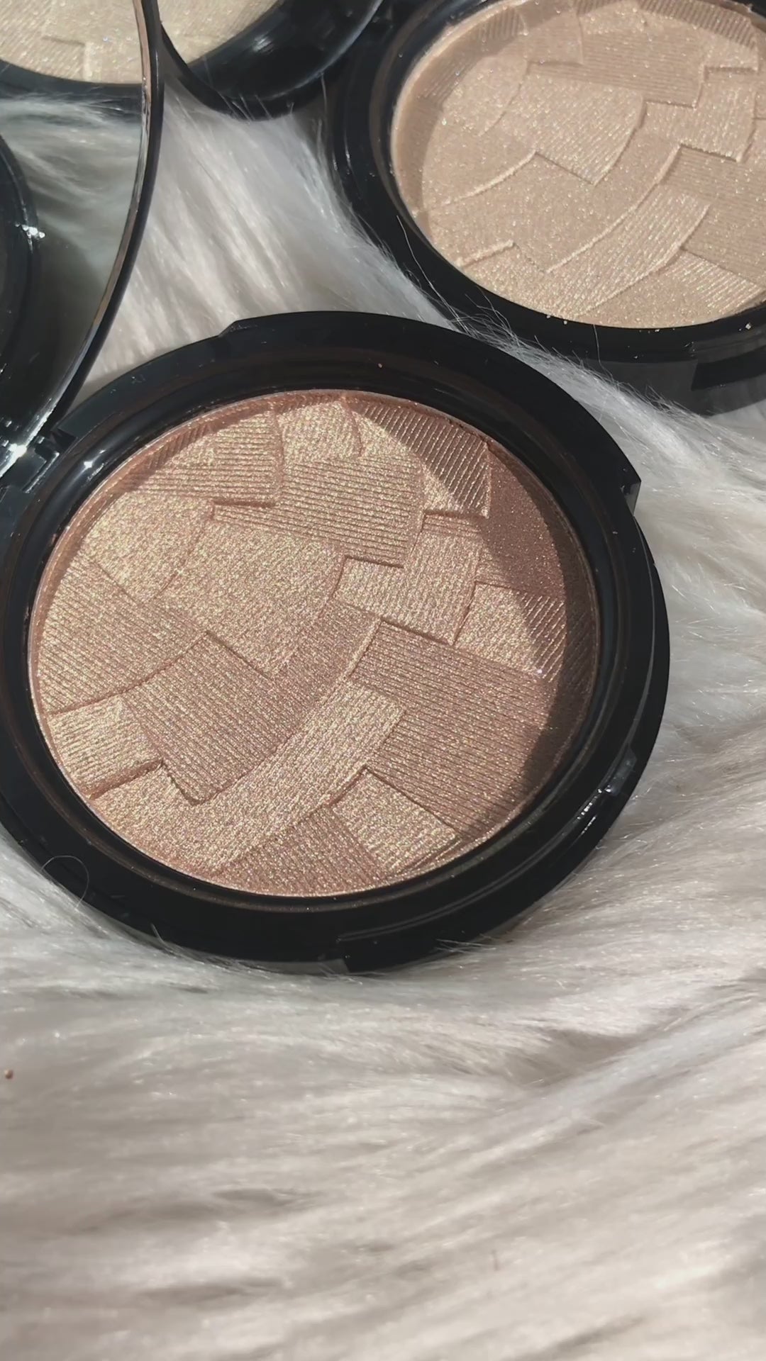 Illuminator Pearl Shine Highlighter 02